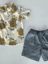 Load image into Gallery viewer, Boy Floral Set
